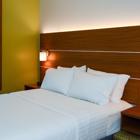 Holiday Inn Express Hotel & Suites New Boston By Ihg Exteriör bild