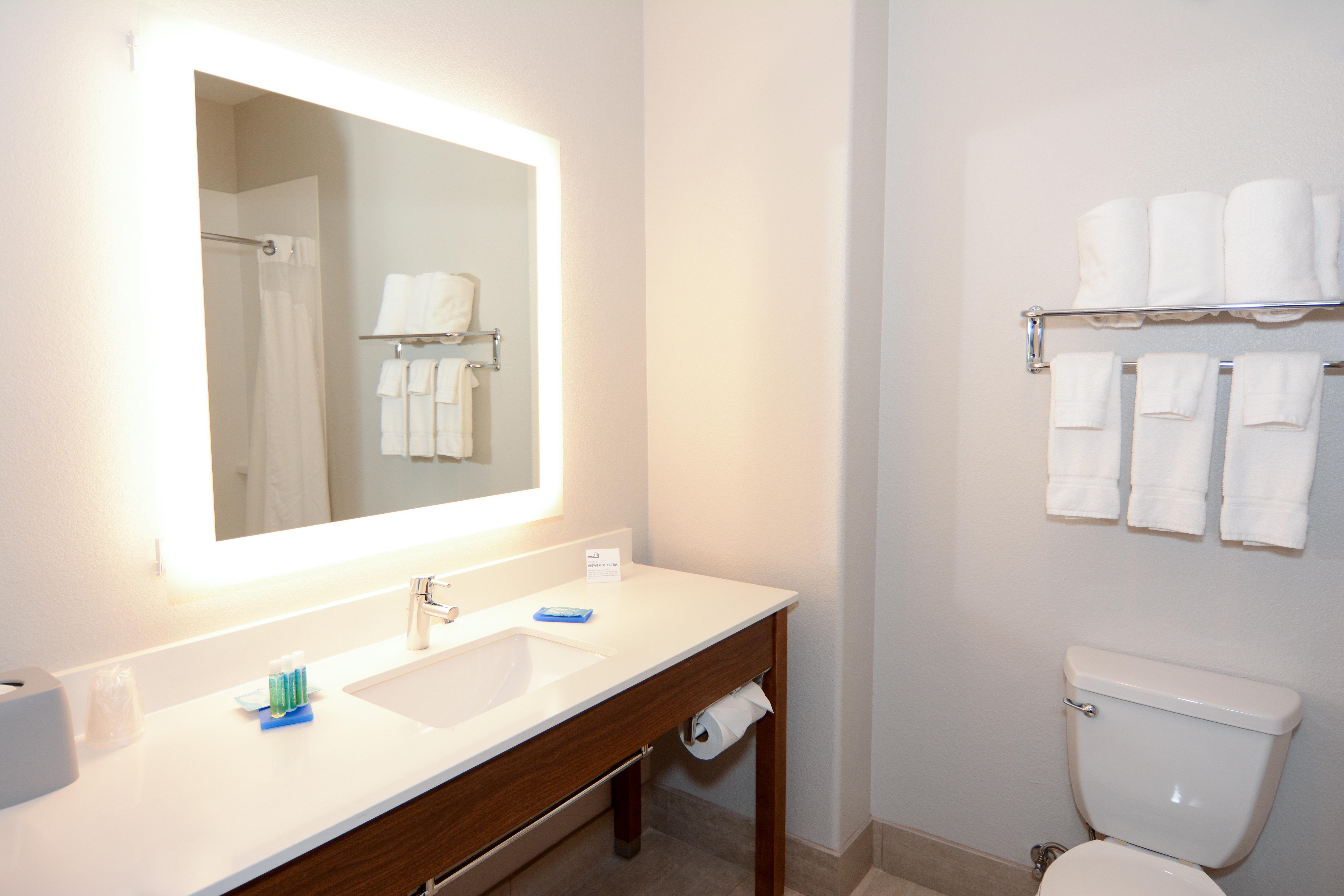 Holiday Inn Express Hotel & Suites New Boston By Ihg Exteriör bild