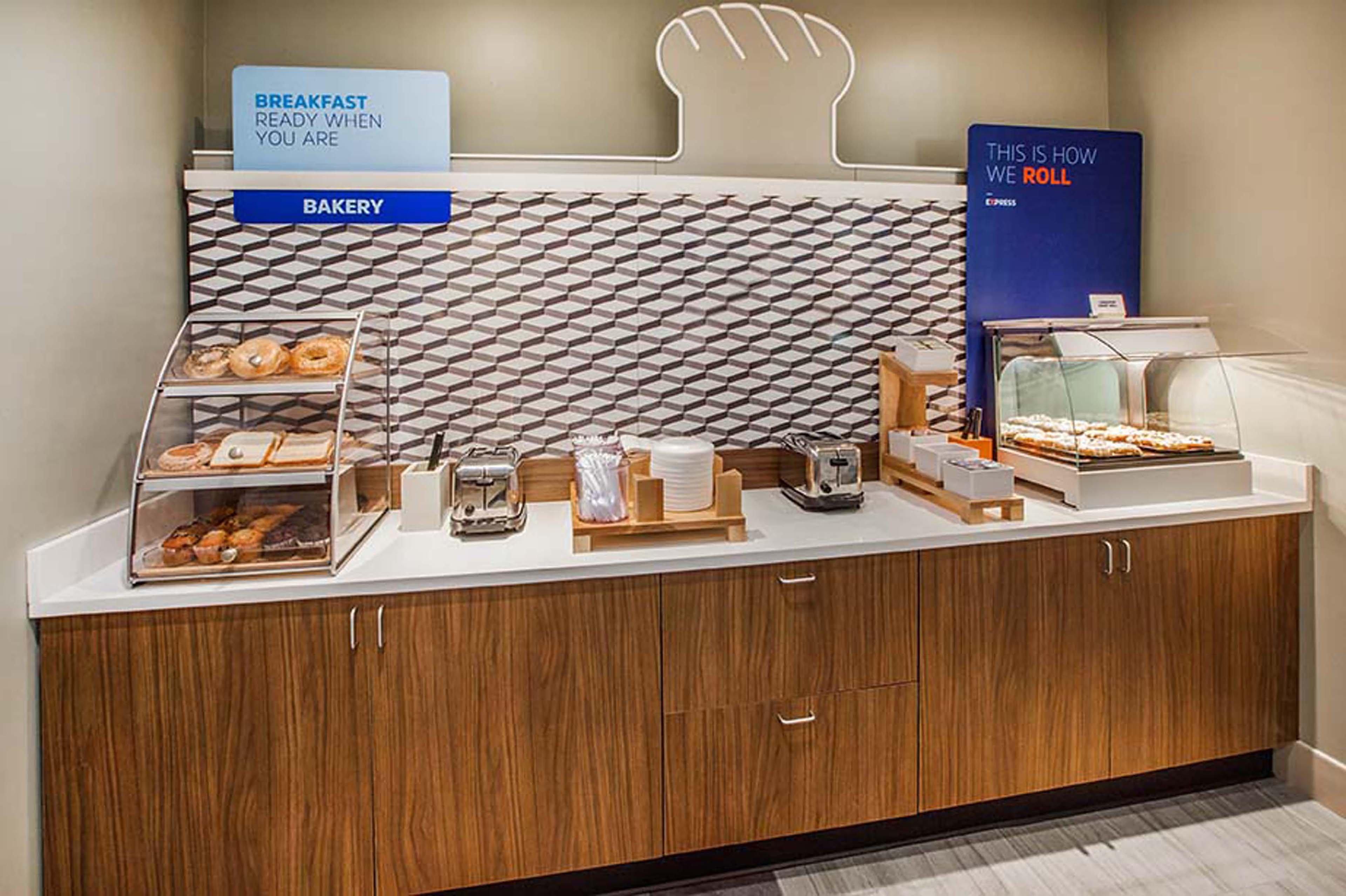 Holiday Inn Express Hotel & Suites New Boston By Ihg Exteriör bild