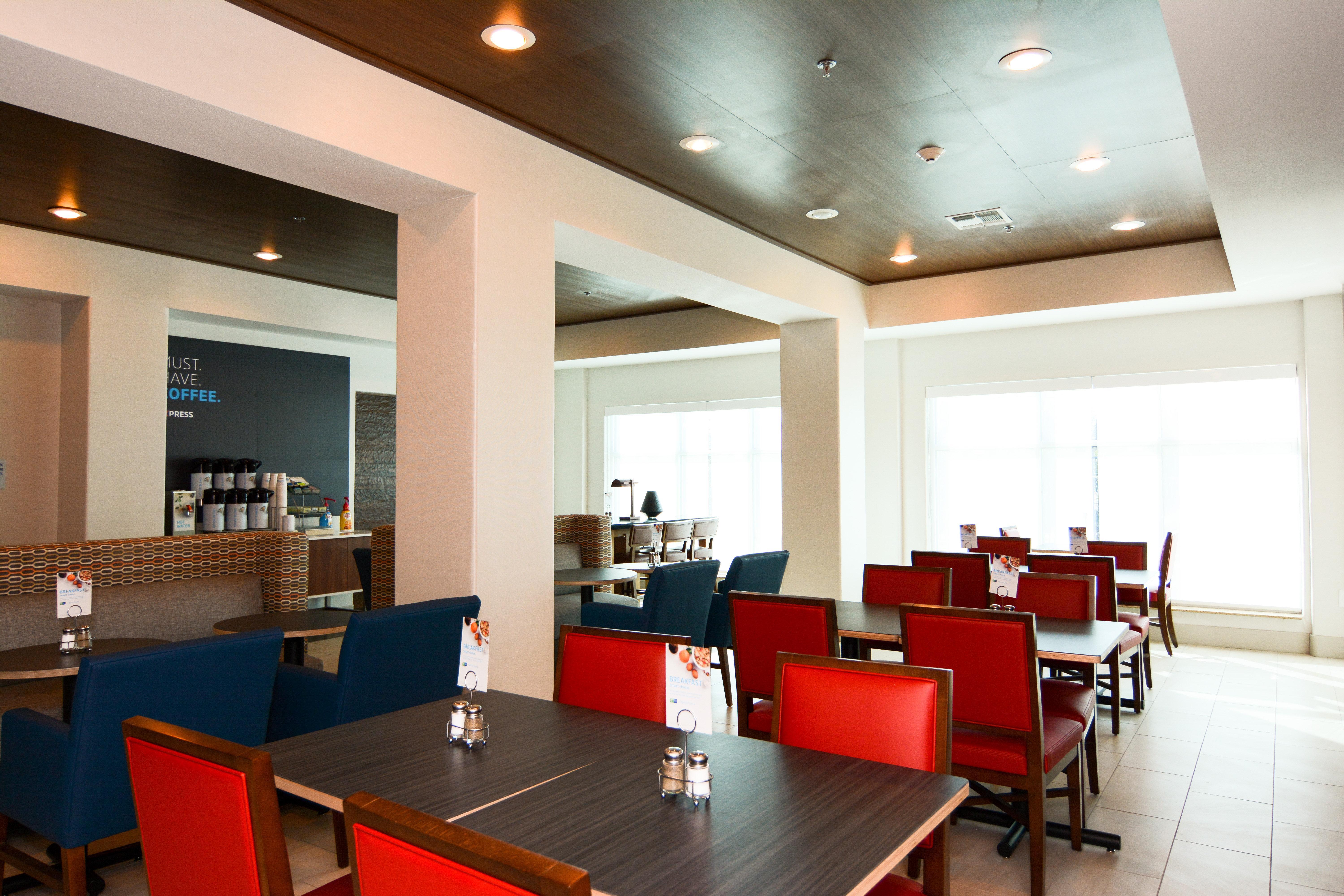 Holiday Inn Express Hotel & Suites New Boston By Ihg Exteriör bild